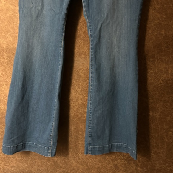 Torrid size 20r flare denim jeans. Very good condition. - Picture 2 of 7